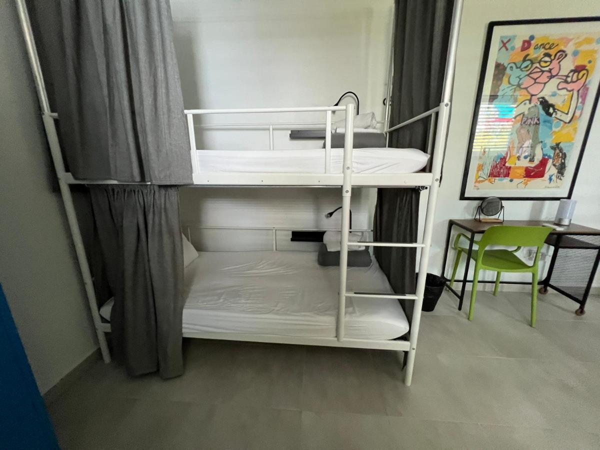 Nomada Beach Hostel- Isla Verde San Juan Bagian luar foto