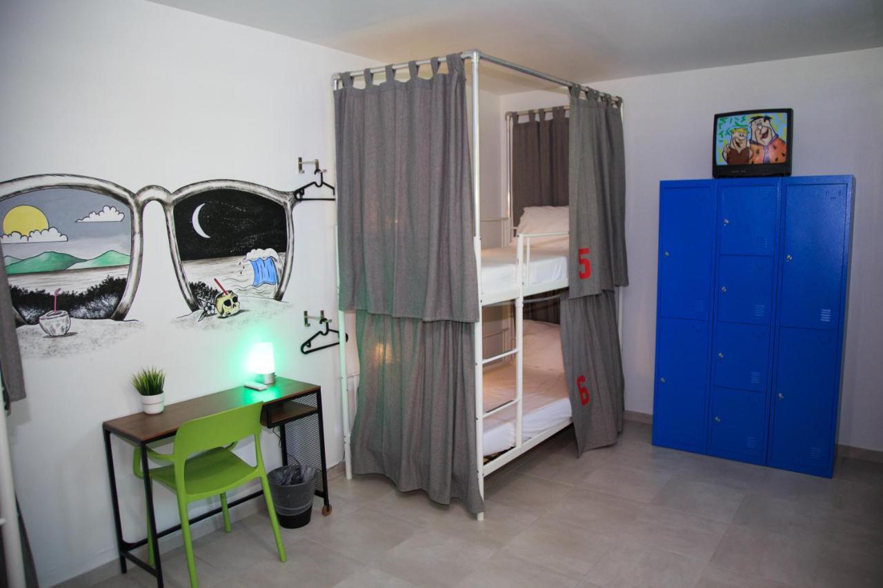 Nomada Beach Hostel- Isla Verde San Juan Bagian luar foto