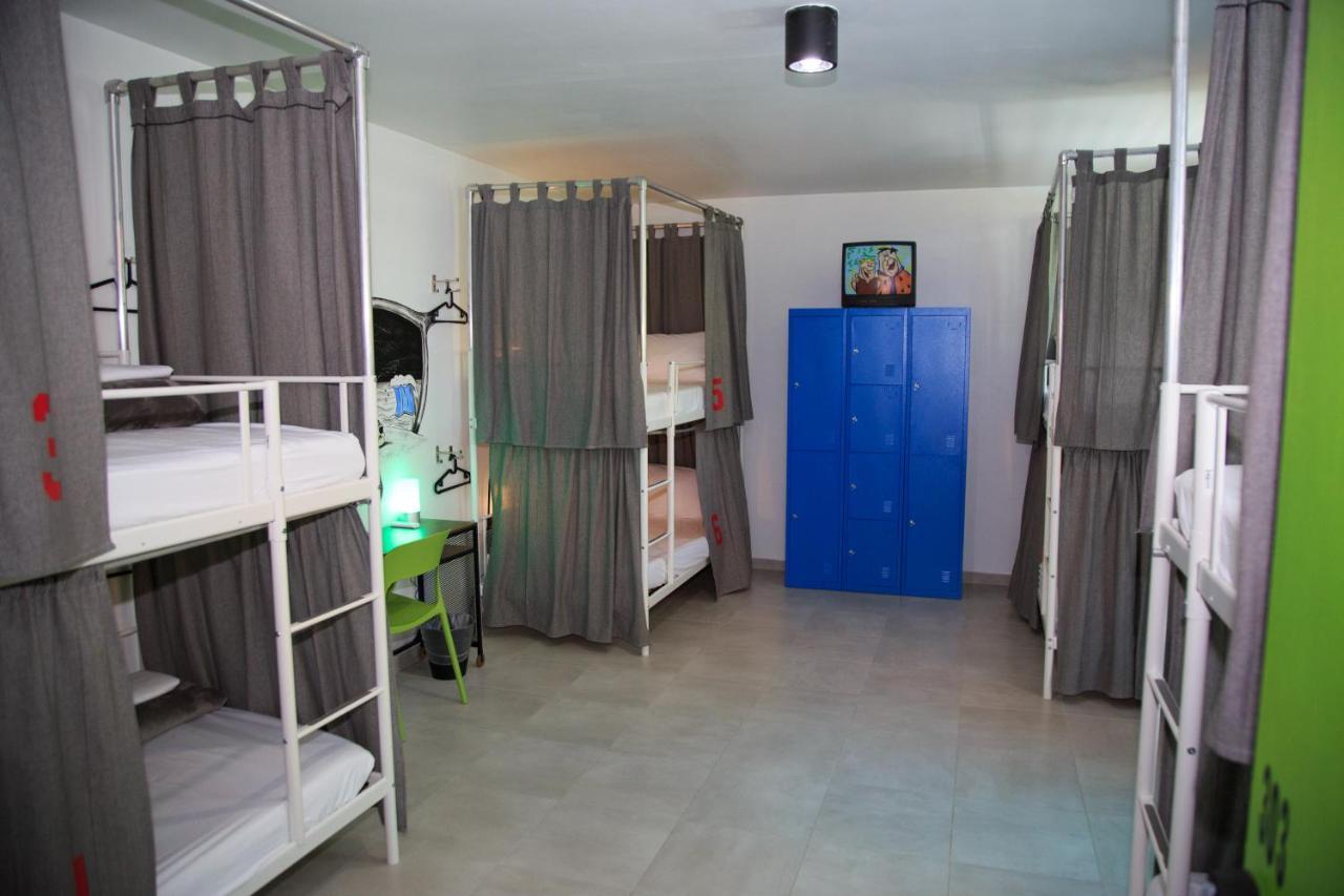Nomada Beach Hostel- Isla Verde San Juan Bagian luar foto