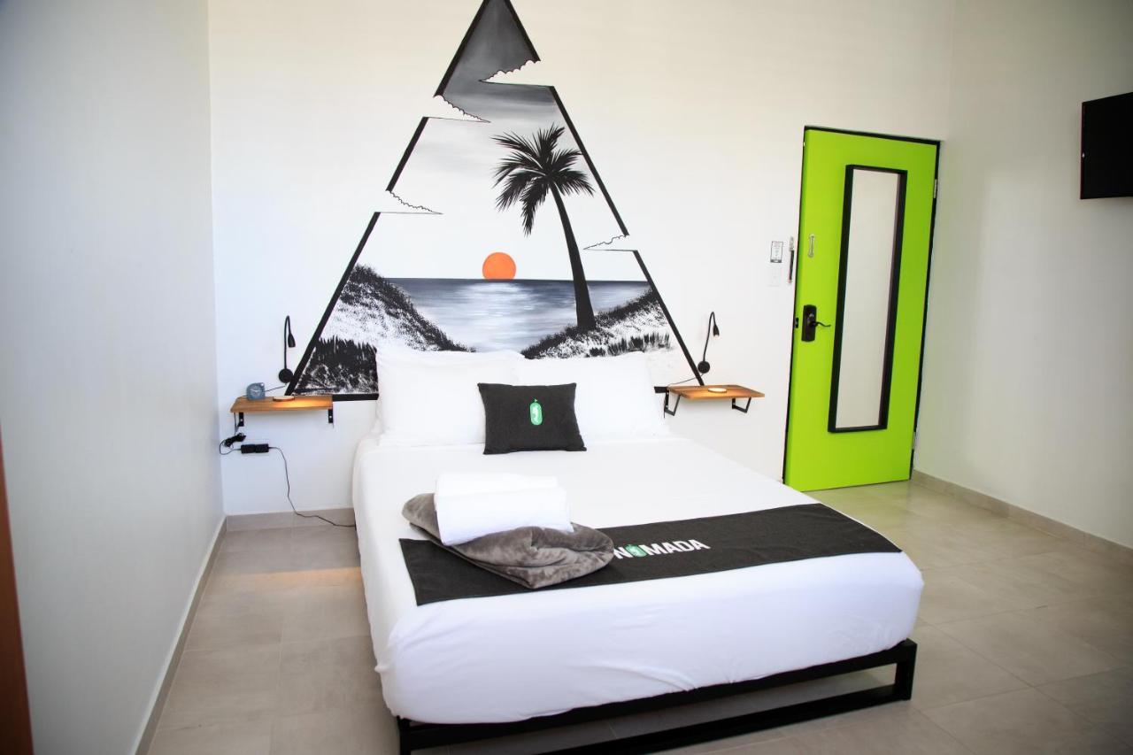Nomada Beach Hostel- Isla Verde San Juan Bagian luar foto