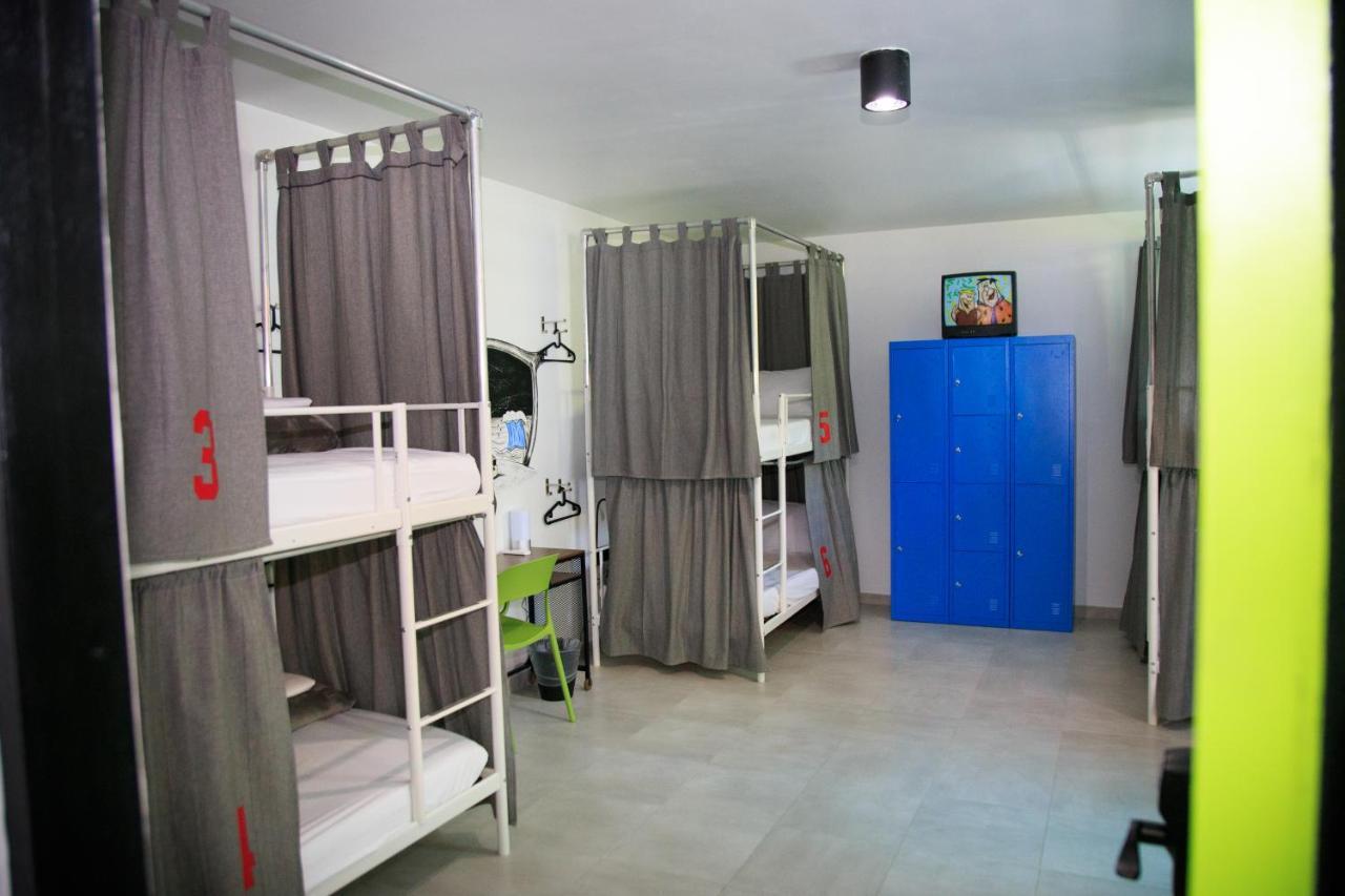 Nomada Beach Hostel- Isla Verde San Juan Bagian luar foto