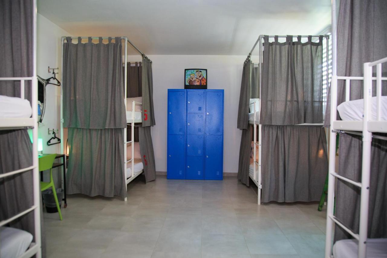 Nomada Beach Hostel- Isla Verde San Juan Bagian luar foto